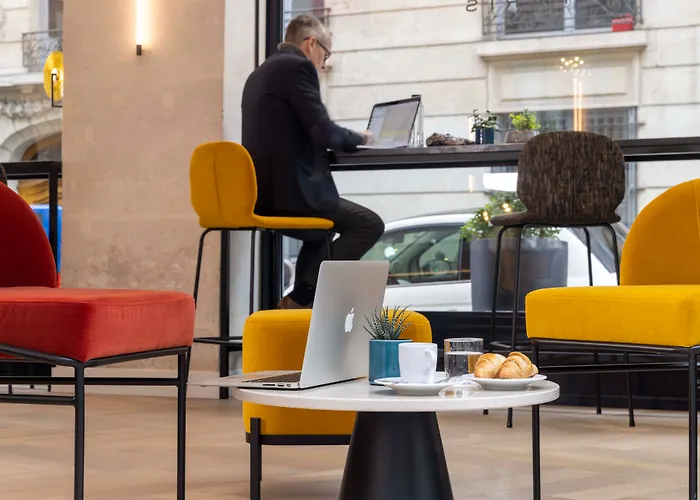 Le 12 Hotel París